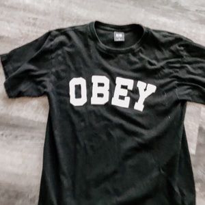 Black obey t shirt